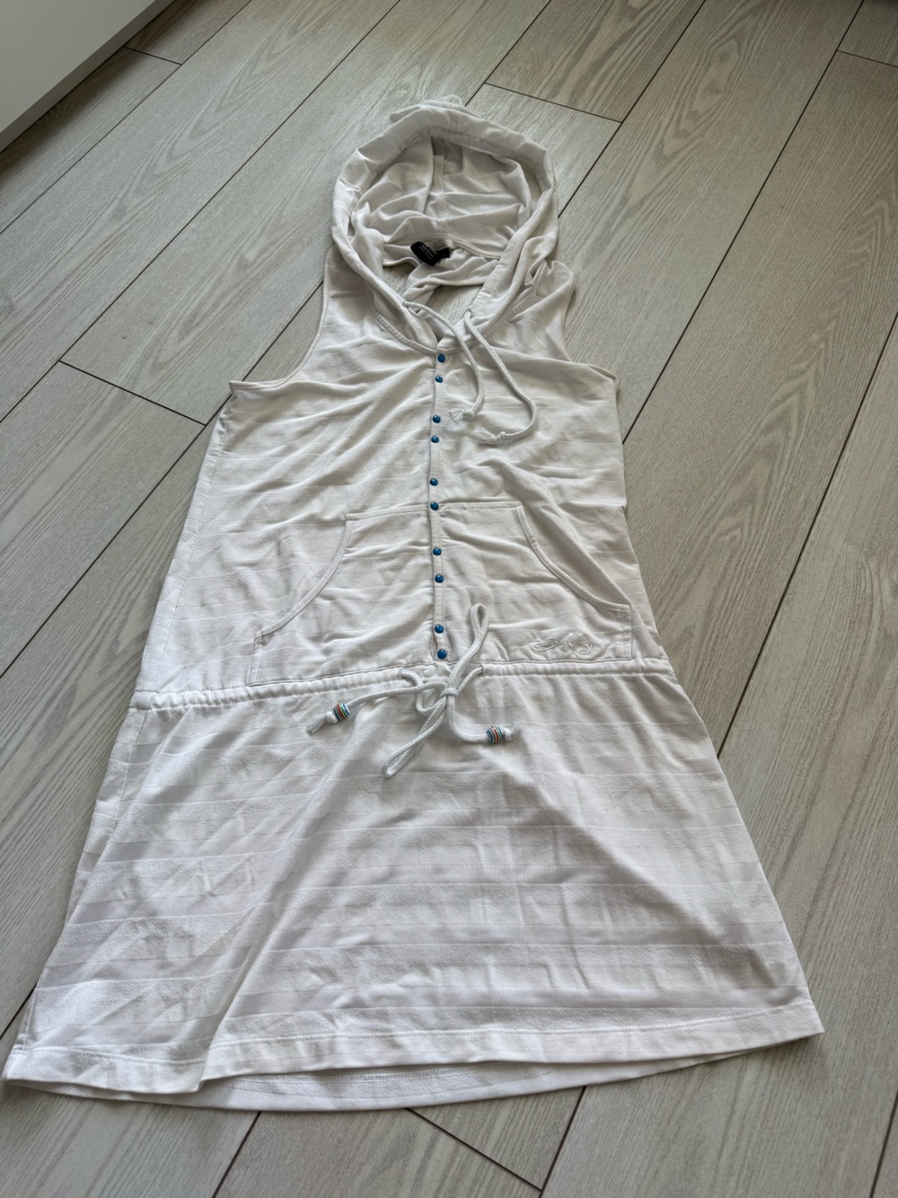 Oakley Y2K white beach cover up hooded dress pockets vintage summer small casual